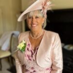 mother of the bride looking wonderful